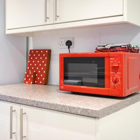 Cozy Rooms In Shared Accommodation Near Anfield Stadium With Parking And Wifi Liverpool Eksteriør bilde