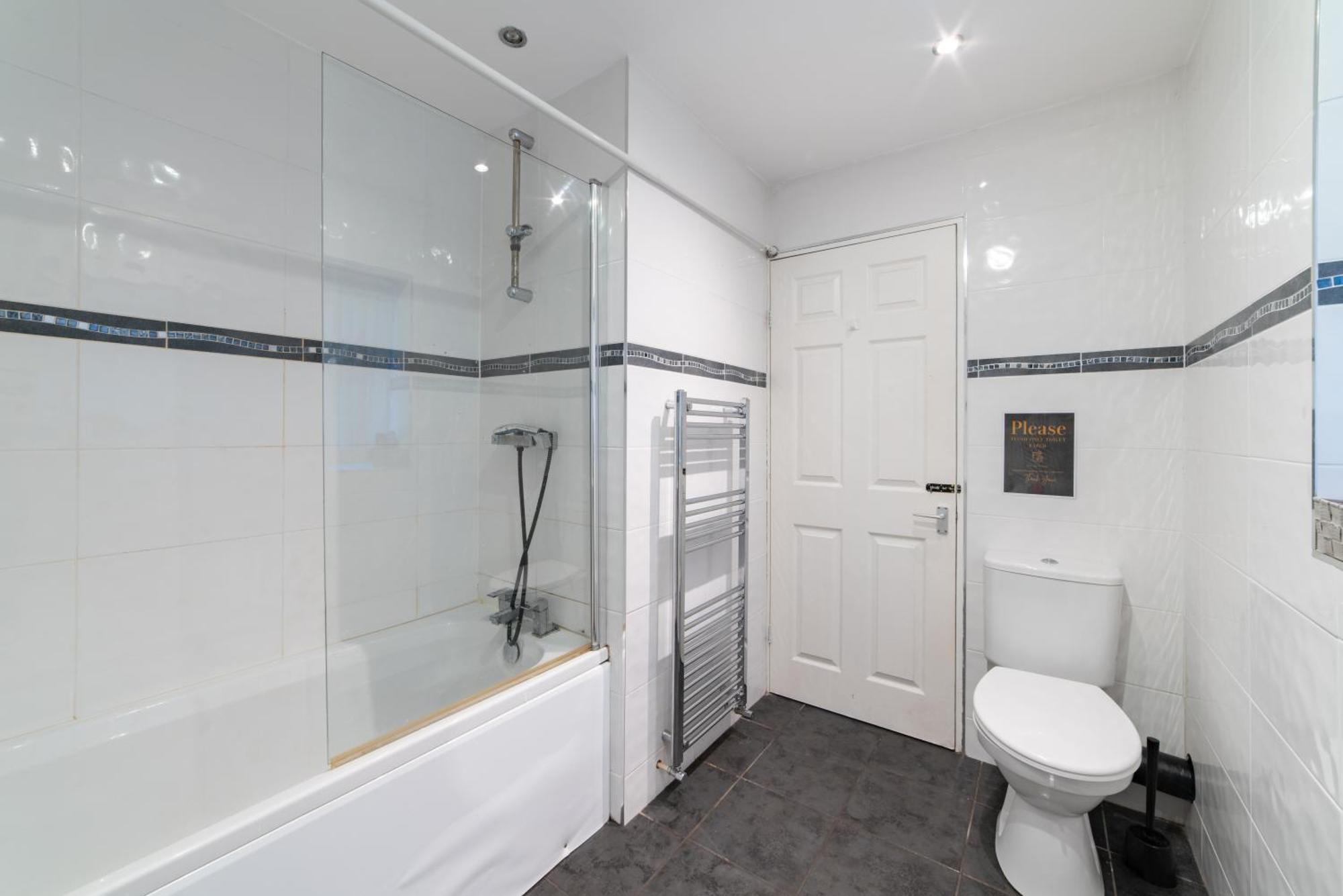 Cozy Rooms In Shared Accommodation Near Anfield Stadium With Parking And Wifi Liverpool Eksteriør bilde