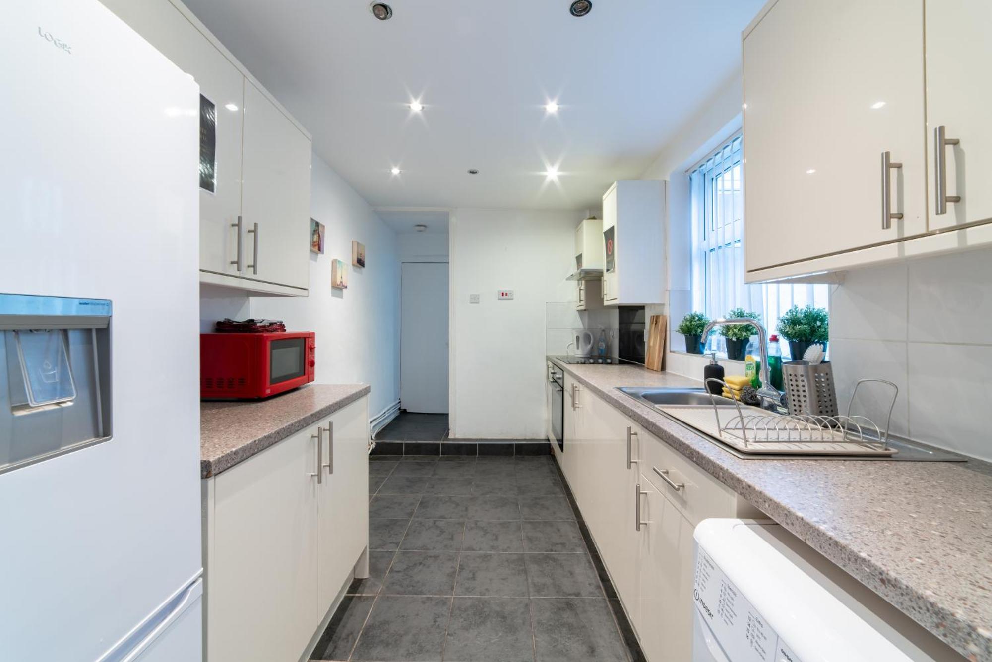 Cozy Rooms In Shared Accommodation Near Anfield Stadium With Parking And Wifi Liverpool Eksteriør bilde