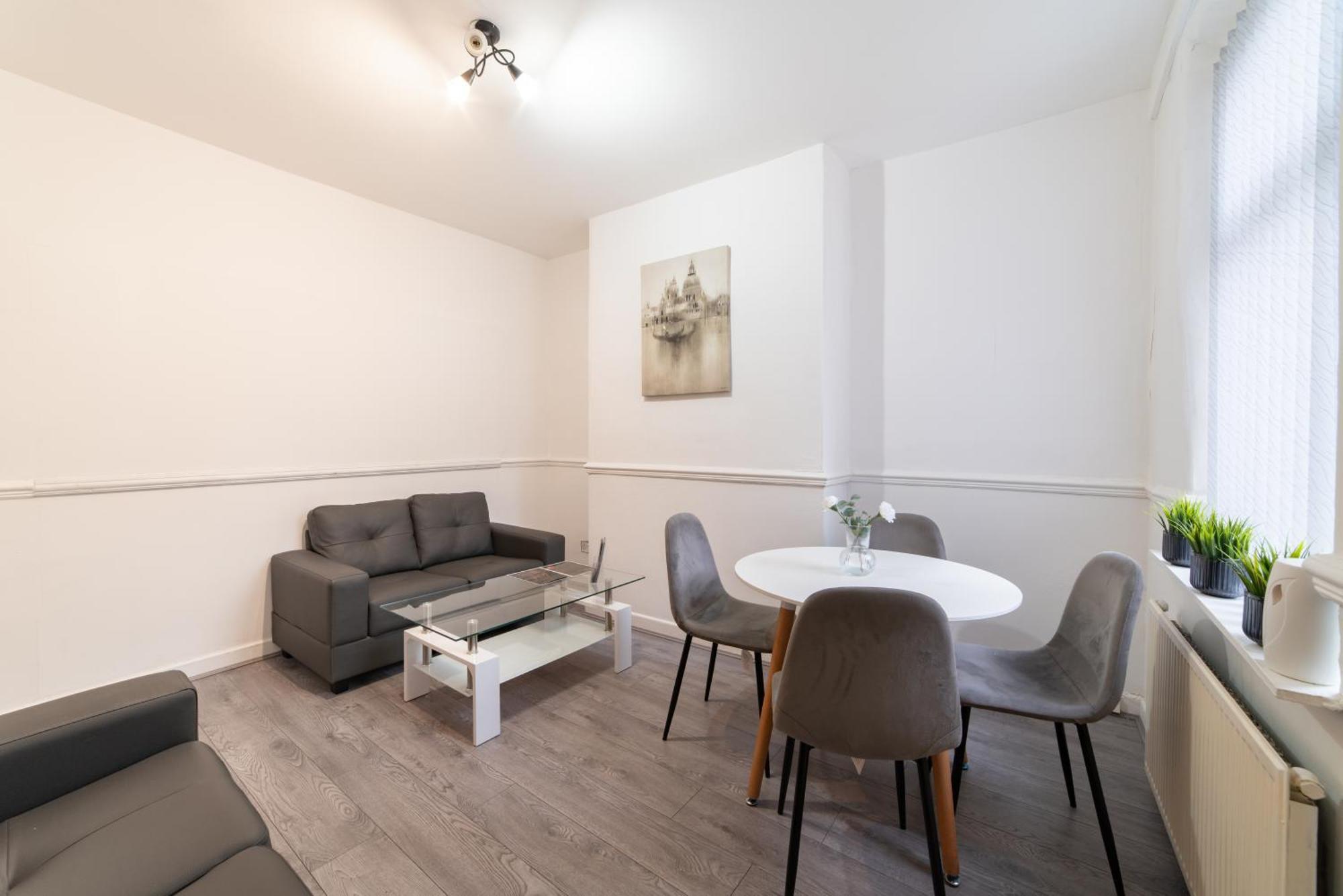 Cozy Rooms In Shared Accommodation Near Anfield Stadium With Parking And Wifi Liverpool Eksteriør bilde