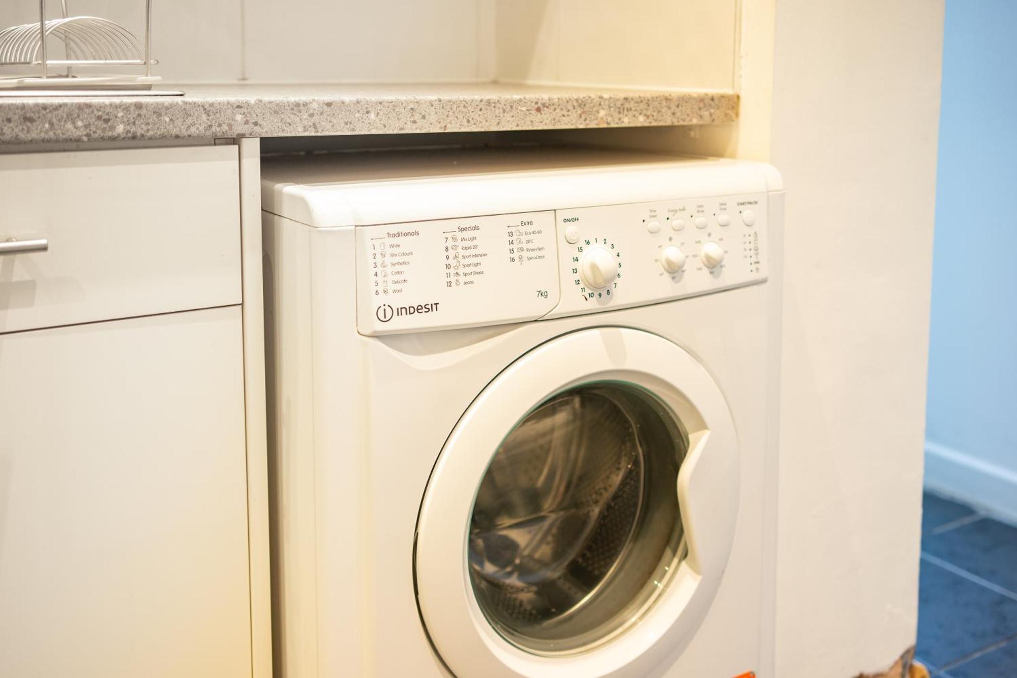 Cozy Rooms In Shared Accommodation Near Anfield Stadium With Parking And Wifi Liverpool Eksteriør bilde